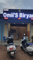Omii's Biryani outside