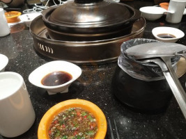 Bāo Gōng Zhǎng Shòu Lù Diàn food