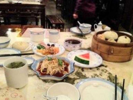 Lú Shì Gǔ Zhái Cān Tīng food