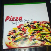 Hot N Spicy Pizza House food