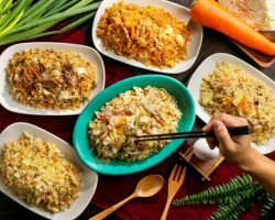 Huì Zhòng Shào Xìng Chǎo Fàn food