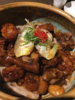 Jǐn Xiù Hóng Lóu Fú Róng Zhōng Lù Diàn food