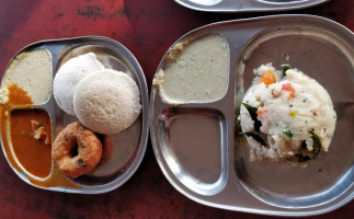 Mantralayam Prakash Tiffin Room food