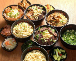 Lín Dōng Fāng Niú Ròu Miàn food