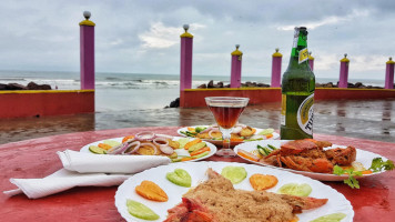 The Golden Beach Resort Mandarmani food