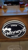 Henney’s Fried Chicken food