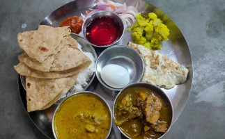 Mahalaxmi Bhojnalay food