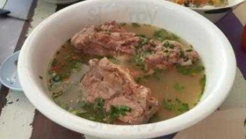 ร้านก๋วยเตี๋ยวหมูต้มยำตำลึงนายเอก food