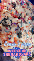 Crown's Pizza food