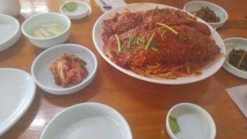 청해진동태찜 food