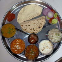 Jalaram Kathiyawadi food