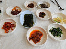 원조칠형제곰치국 food