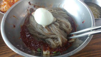 옥천냉면황해식당 food