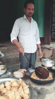 Dhyani Samosa food