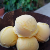 Thai Tai Ice Cream food
