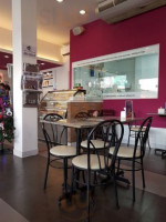 Sameros Gelato Cafe inside