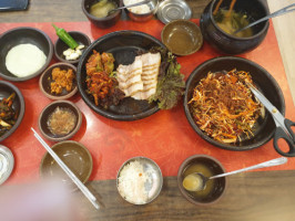 항아리보쌈 food