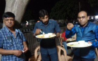 Madhav Hotal Parivaar food