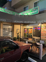 Leonor's Mexican Vegetarian outside