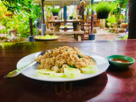 ร้านอาหาร บ้านมะขาม food