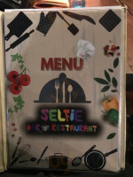 Selfie Bar Restaurant food