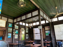 ร้านอาหาร ระเบียงริมน้ำ inside