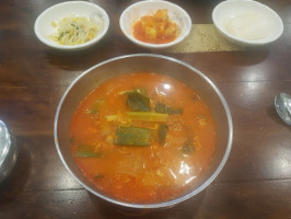 이화수전통육개장 food