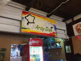 Aroy Dee ผัดไทย คั่วไก่ food