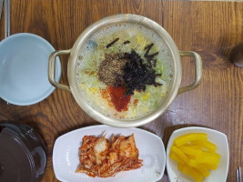 안성칼국수 food