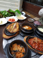 시골우렁쌈밥 food