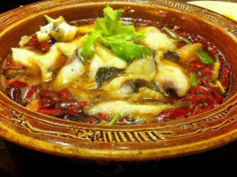 Shuǐ Zhǔ Yú Jiā Cháng Cài food