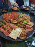 잘살아보세 food