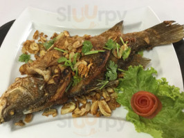 Kieng Lay Seafood food