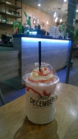 Sweet December Cafe inside