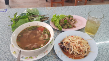 ร้านอาหาร ส้มตำป้ามล food