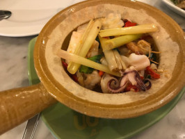 Chunpen Thai Cuisine food