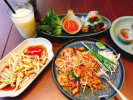 Basil Thai Kitchen Riverside food