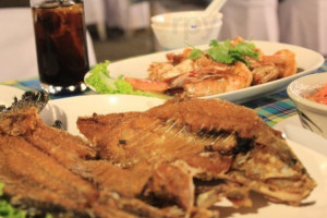 Meekaruna Seafood (hua-hin) food