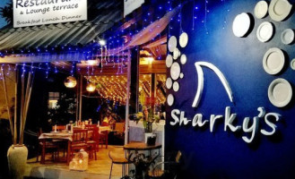 Sharky's Grill food