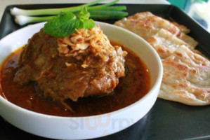 Tj's Curry Kitchen, Suanplu Soi 8 food