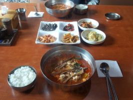 산따라물따라 food