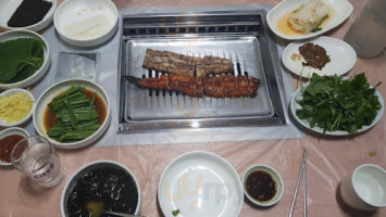 소양강민물장어 food