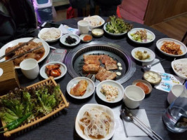 평창숯불갈비 food