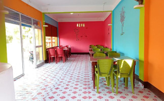 Richang Restaurants inside