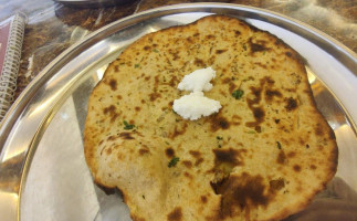 Maharani Sangam Veshno Dhaba food