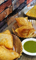 Pardeshi Samosa food
