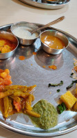 Chetna Lodge Bhojanshala food
