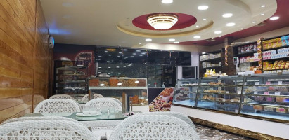 Eiman Bakery Shopping Mall inside