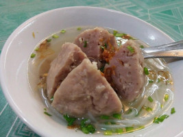 Raja Soto Rambipuji food