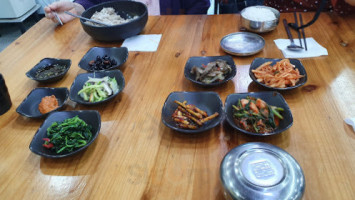 구석기손두부 food